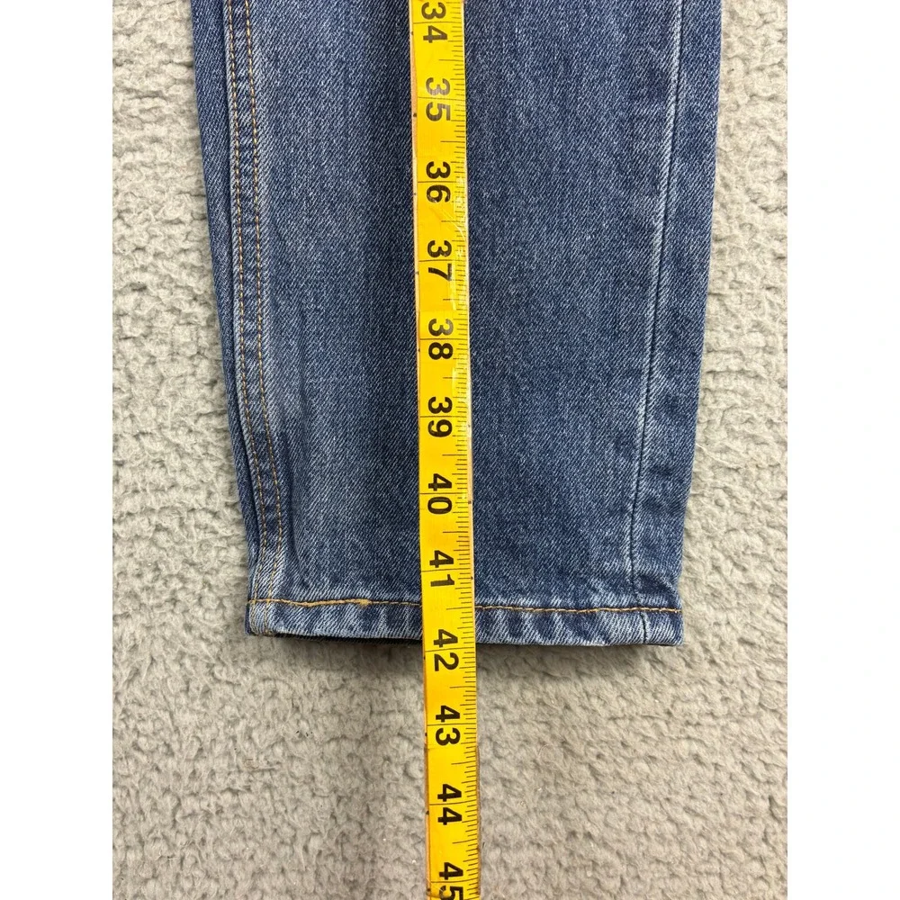 Levis no visible